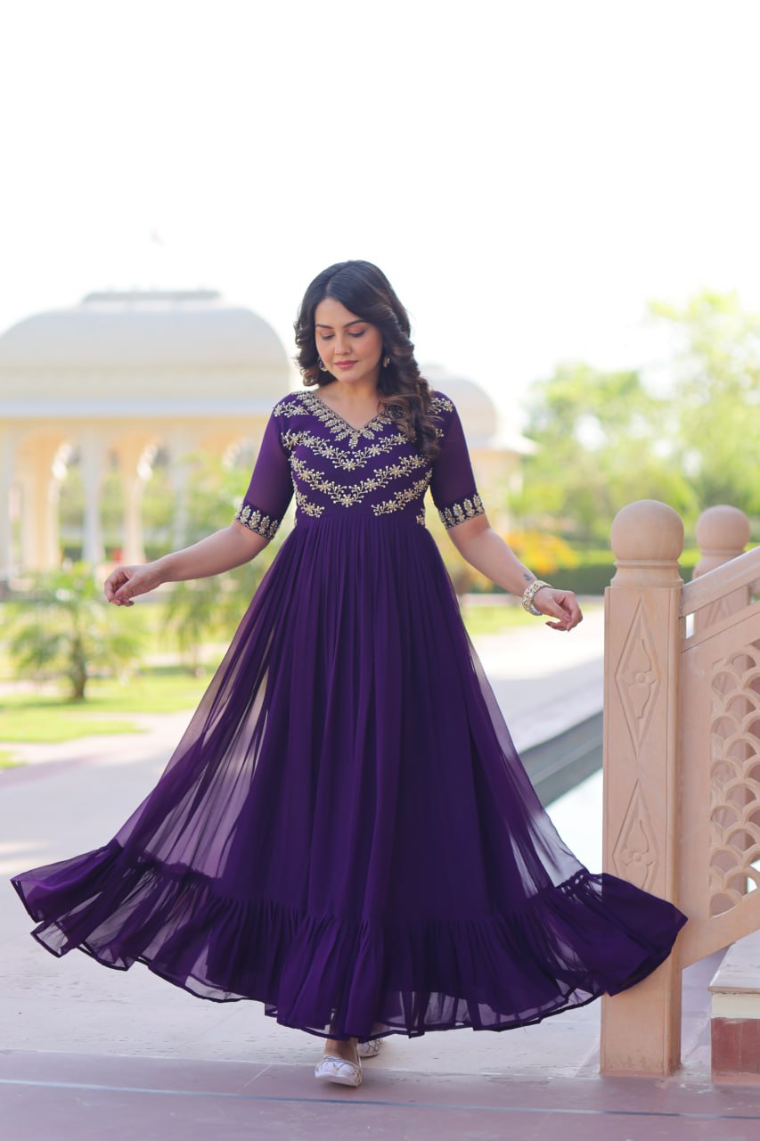 Shambhavi Puprle Suit Set
