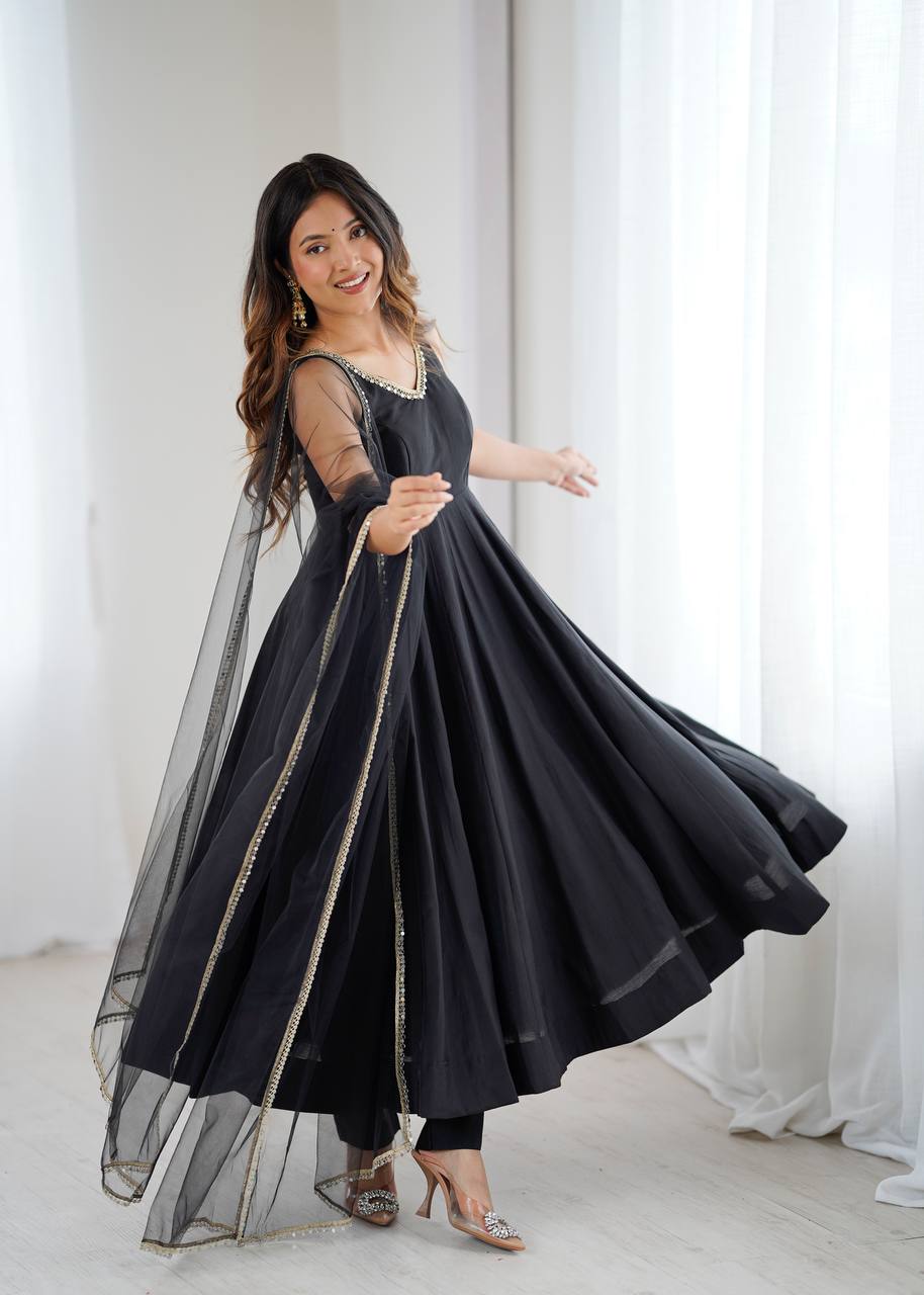 KASTURI BLACK ANARKALI SUIT SET