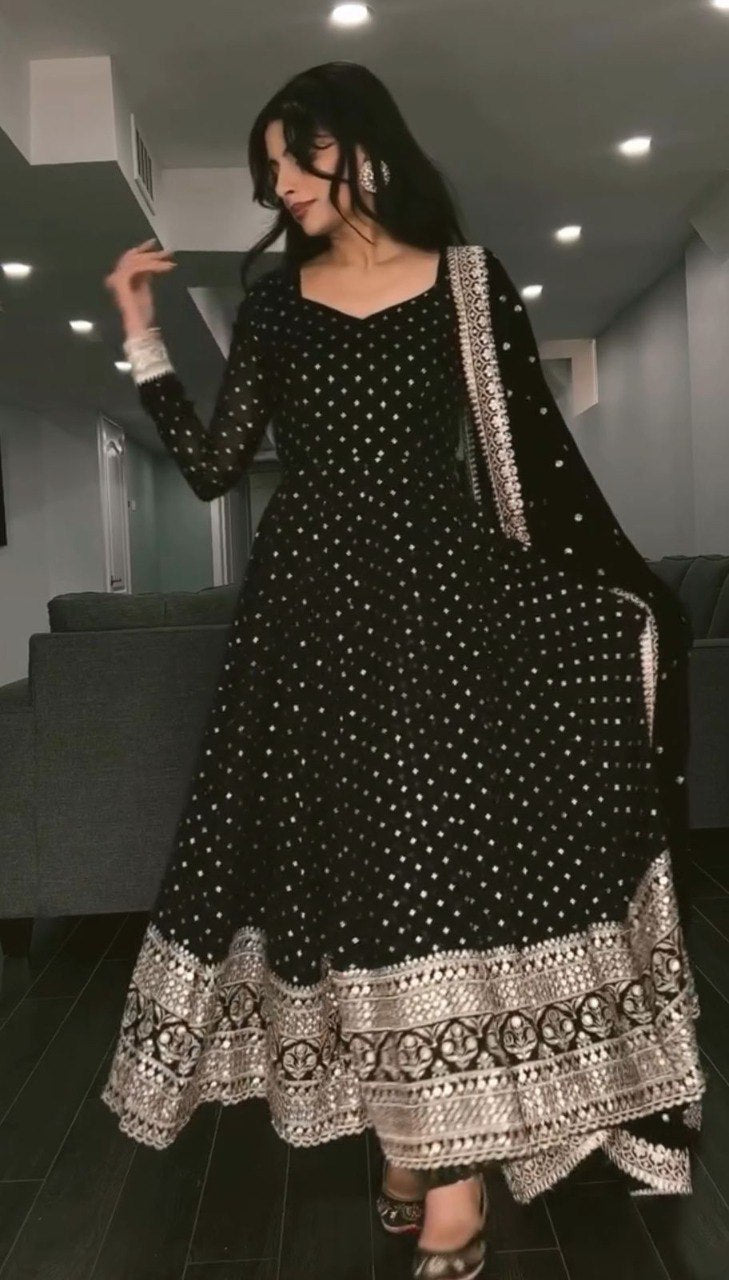 NOORANI BLACK ANARKALI SUIT SET