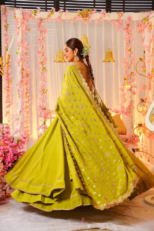 AAROHI LEMON YELLOW ANARKALI SUIT SET