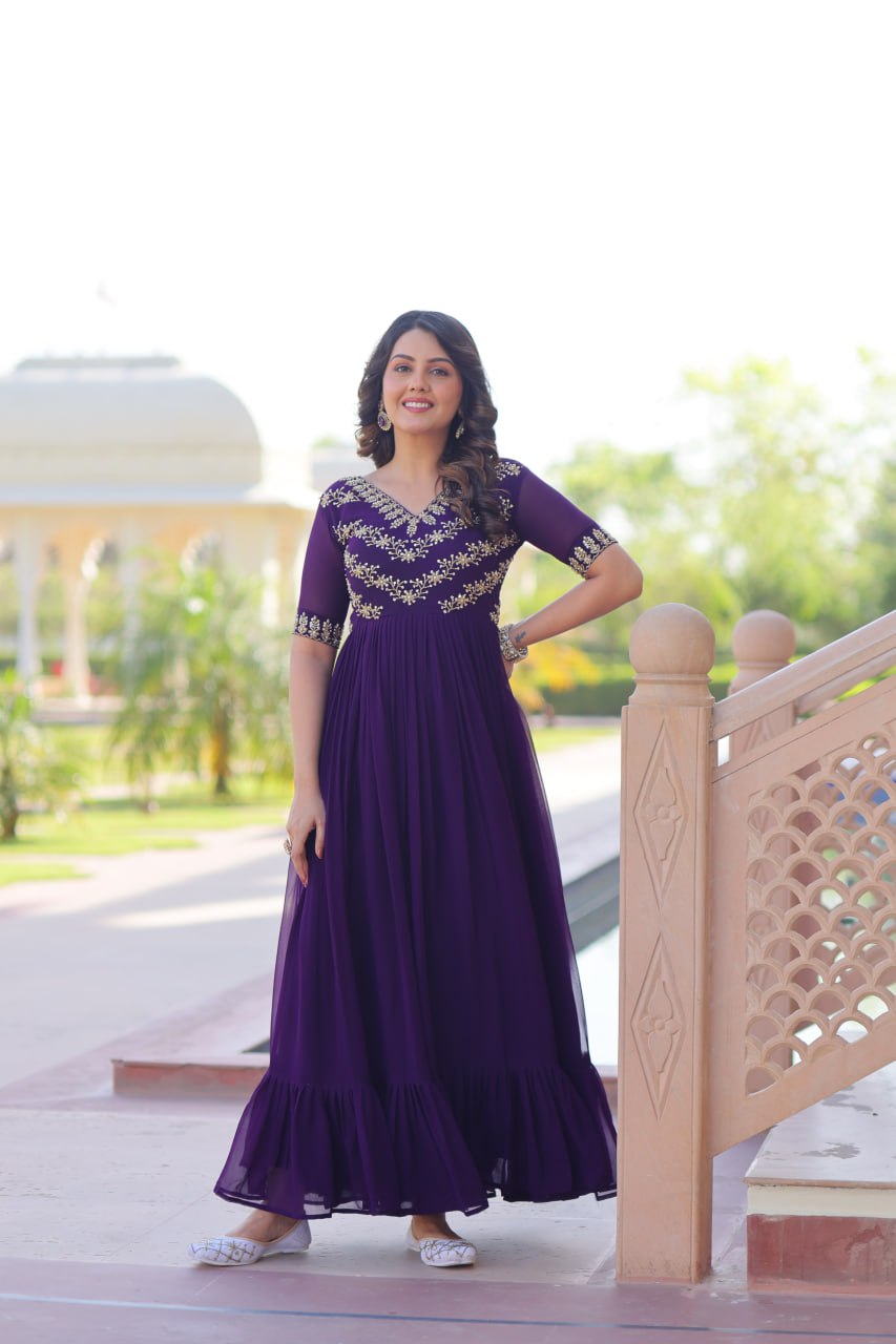 Shambhavi Puprle Suit Set