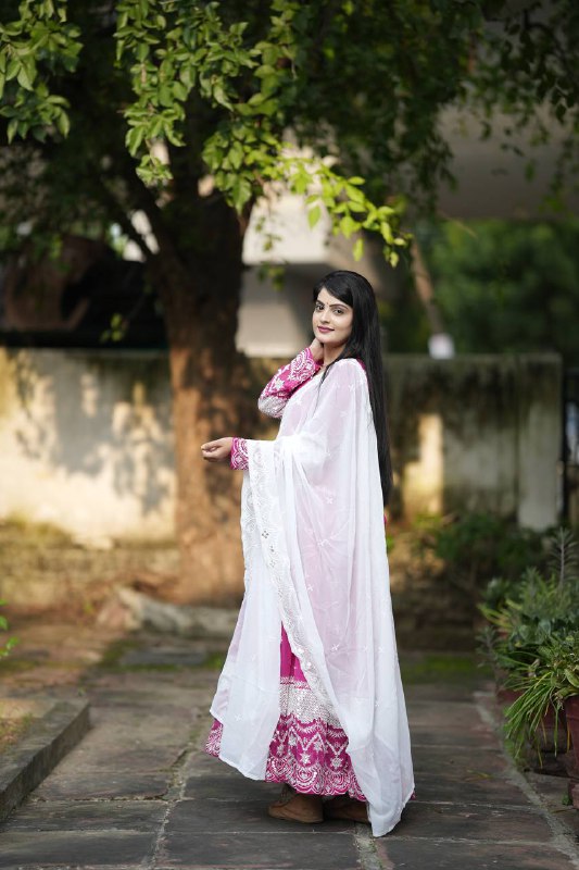 SIMRAN'S PINK GEORGETTE SUIT SET