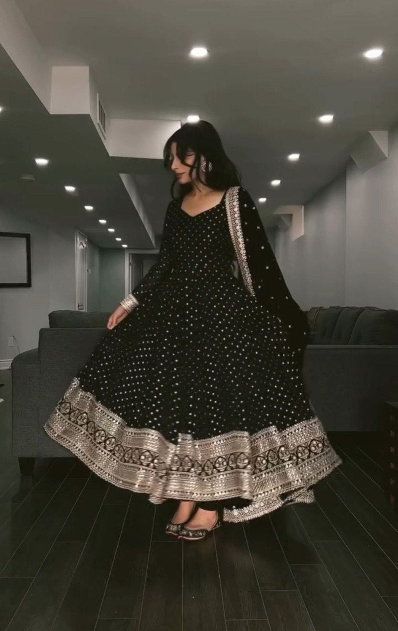 NOORANI BLACK ANARKALI SUIT SET