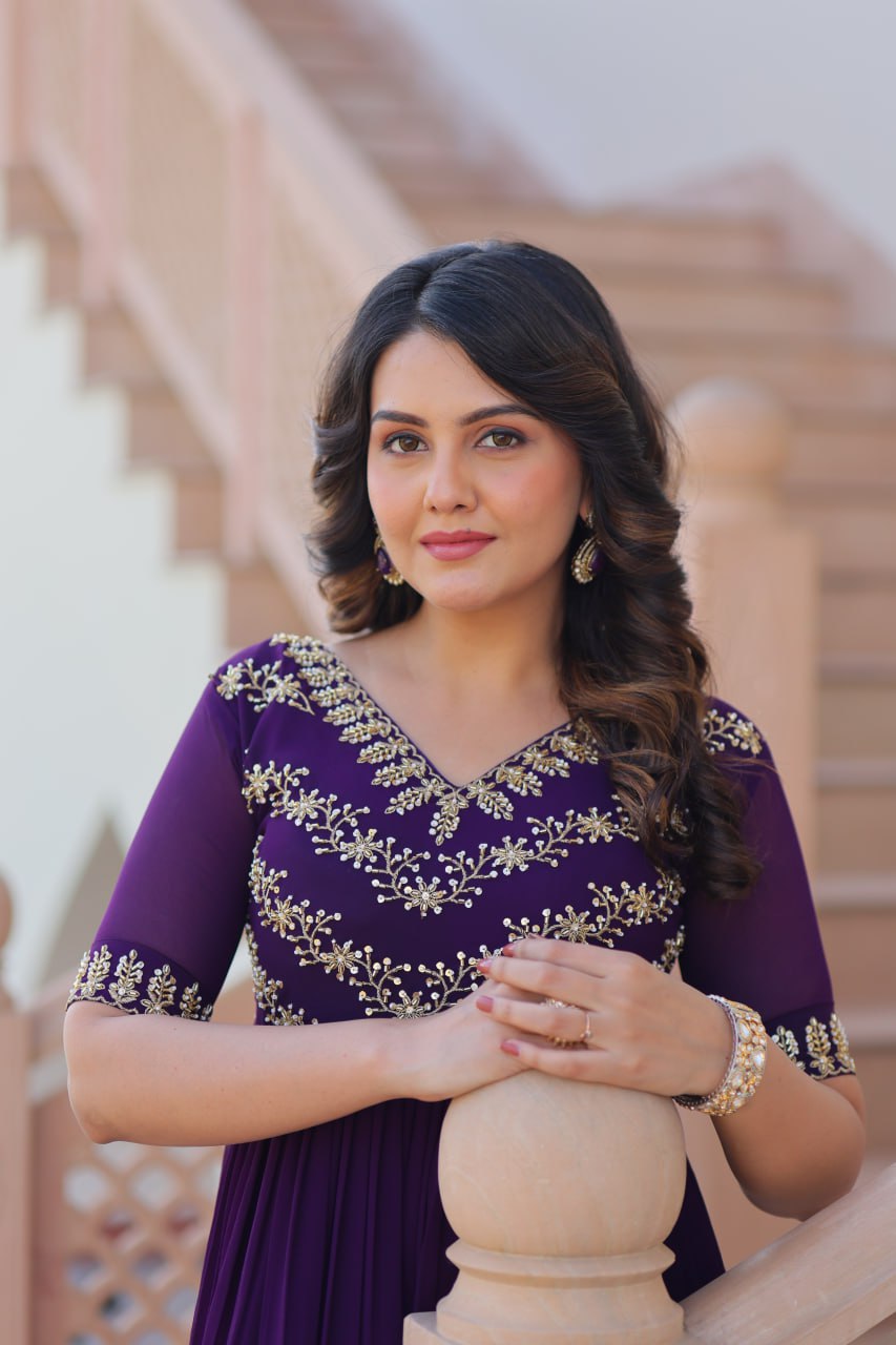 Shambhavi Puprle Suit Set