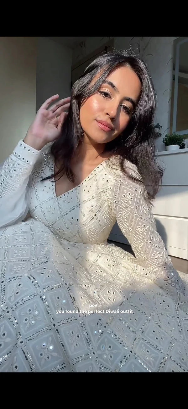 Avika Off White Royale Anarkali Suit Set