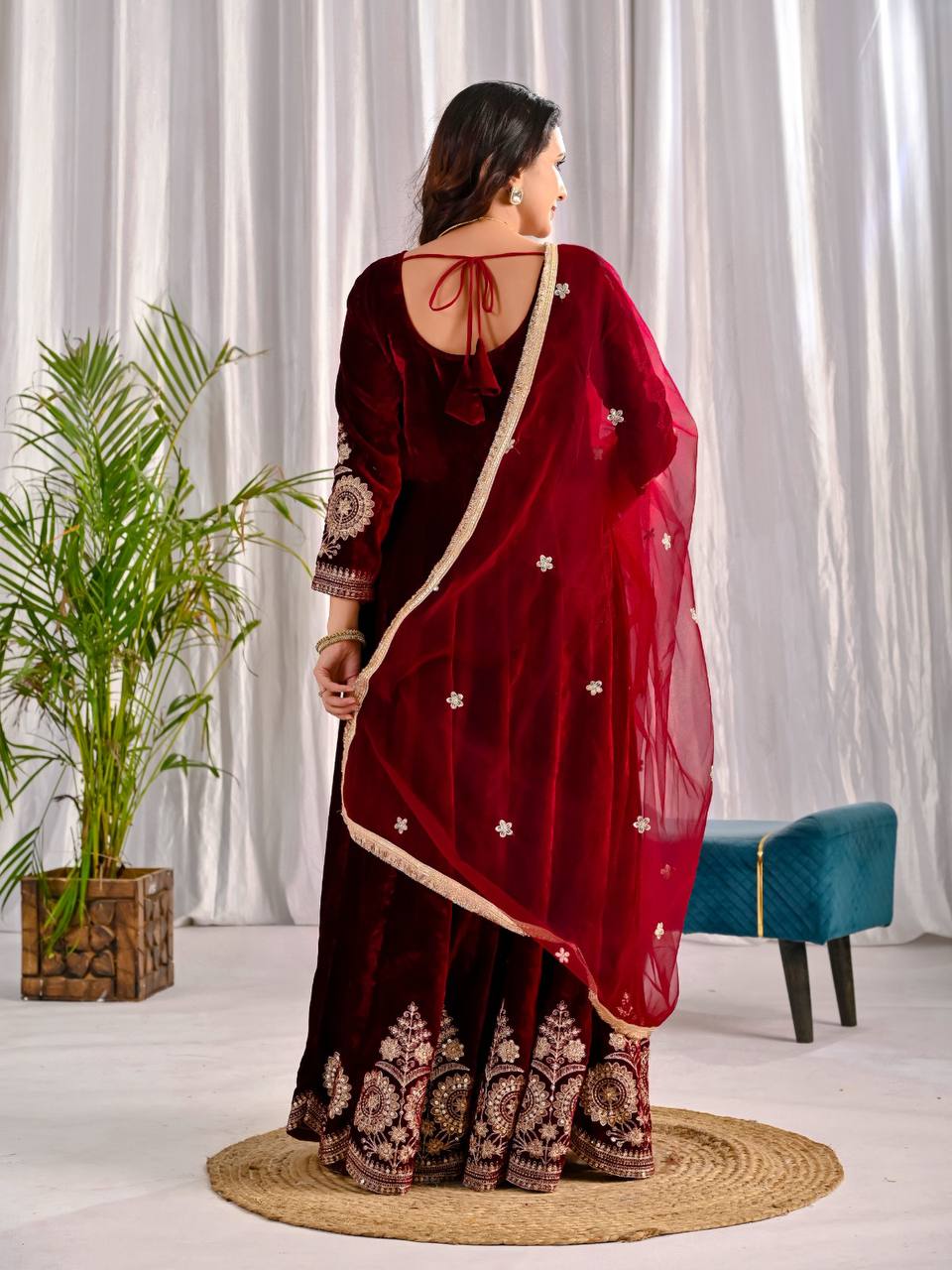JAKIRA MARRON VELVET ANARKALI SUIT SET