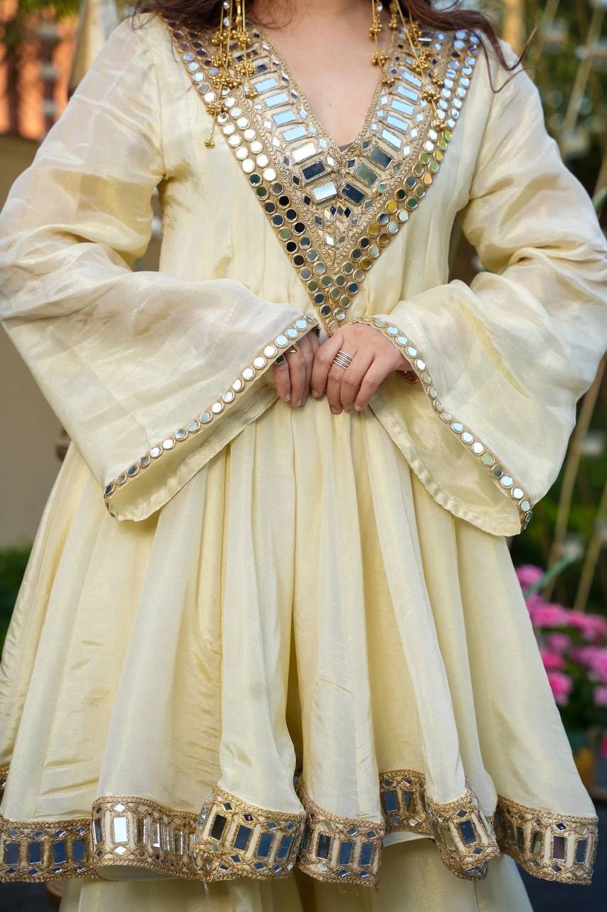 VYOMIKA COSMOS SHARARA SET