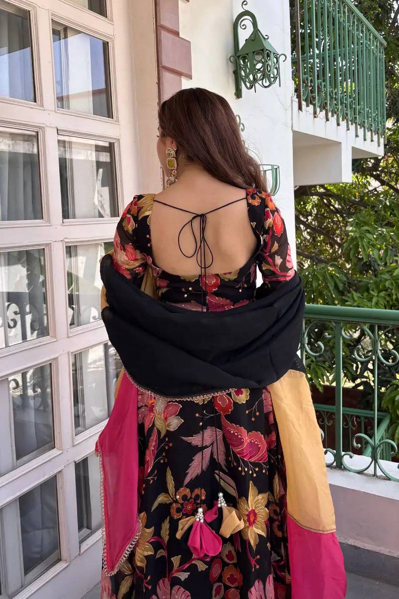 Aarna flower Black Anarkali Suit Set