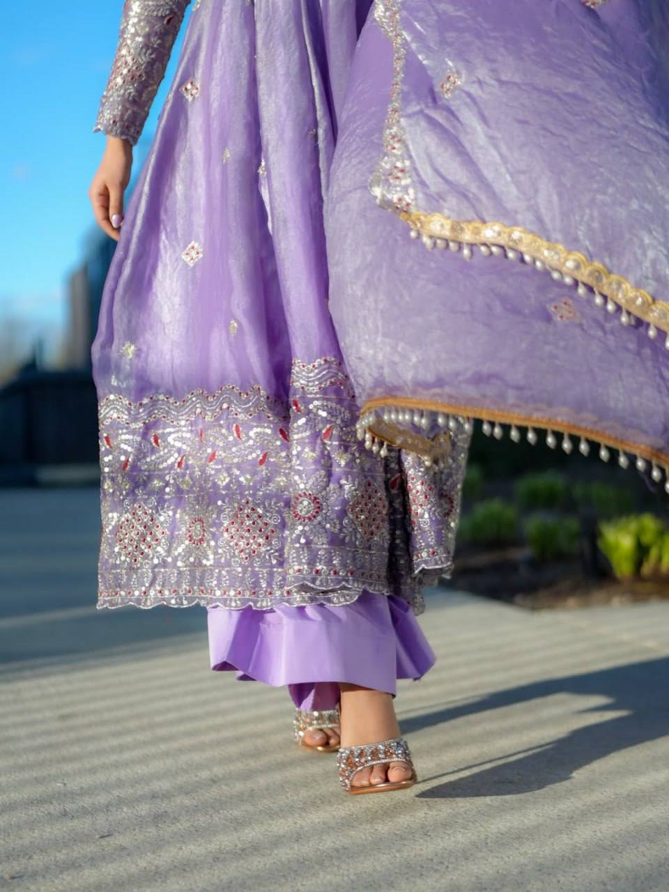 PIYA LAVENDER  EMBROIDARY ANARKALI SUIT SET
