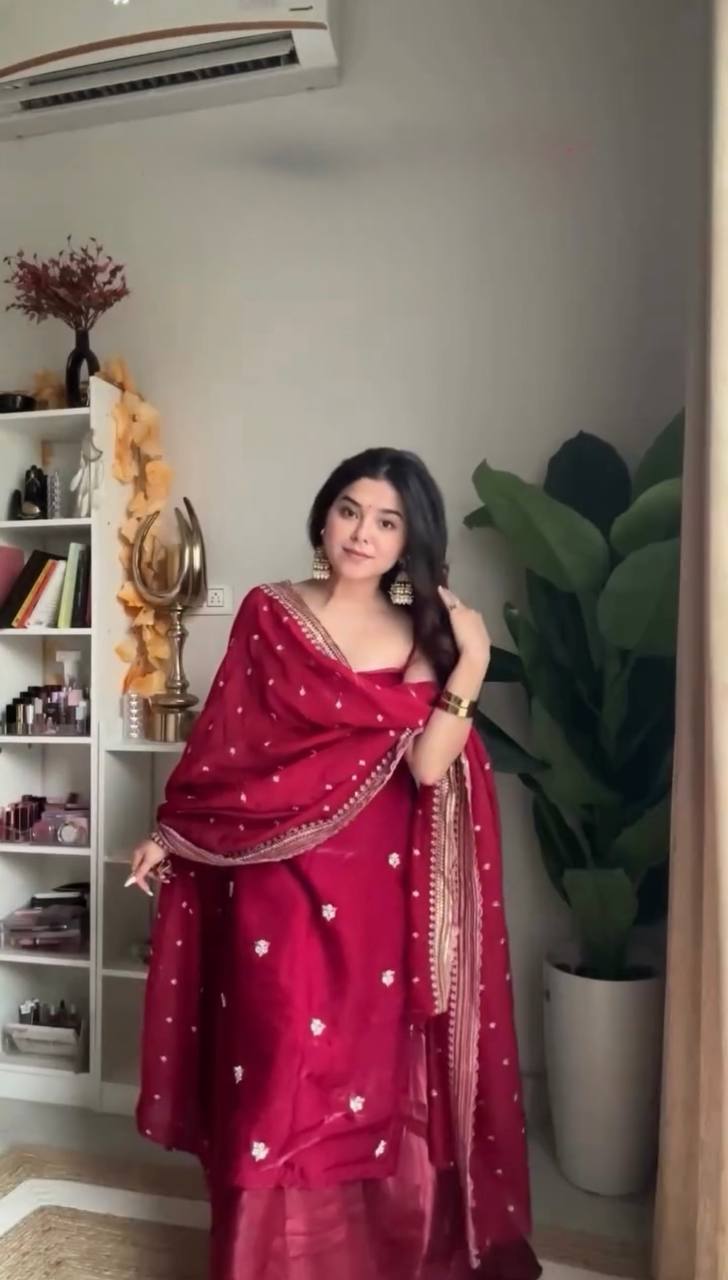 Nayelis Velvetberry Aura Suit Set
