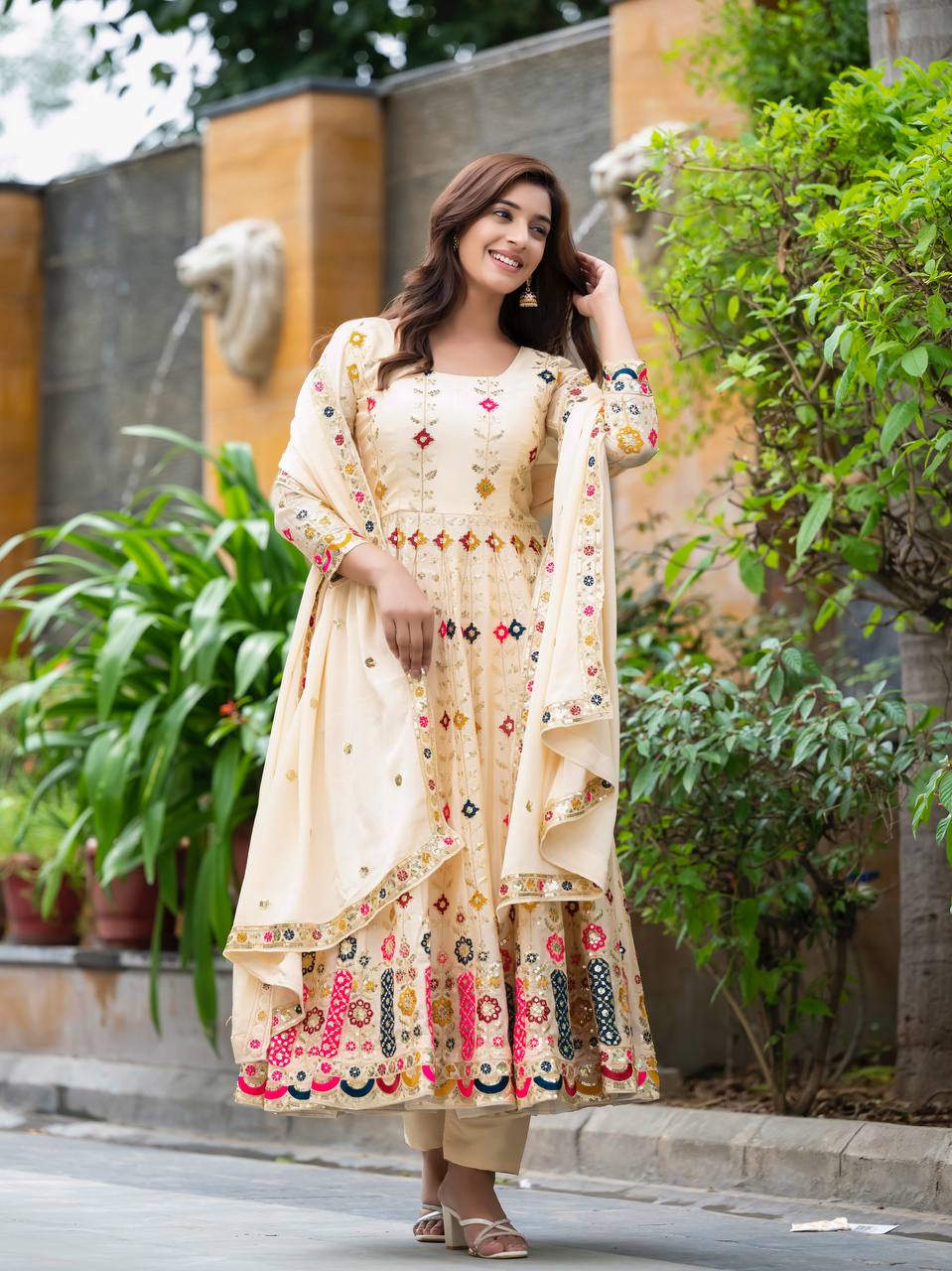 aurelia floral opulence anarkal suit set