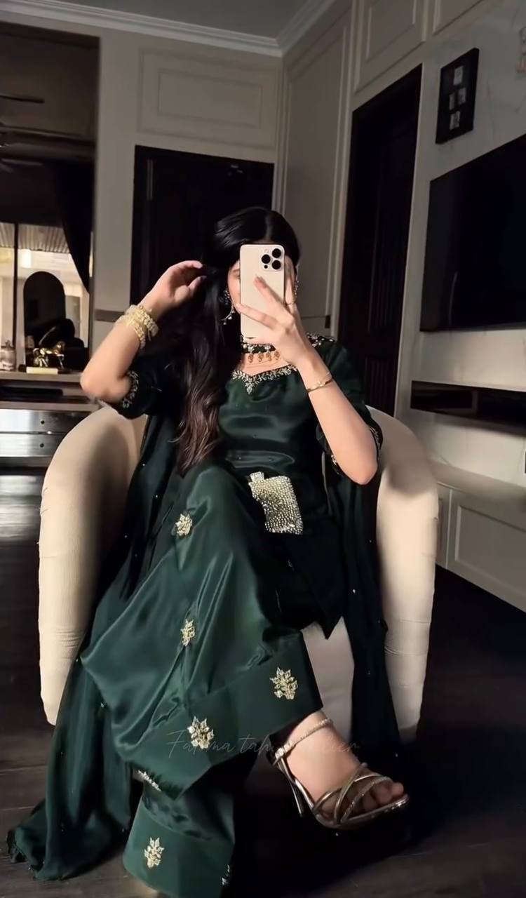 Bottle green ethnic wear for women suit set