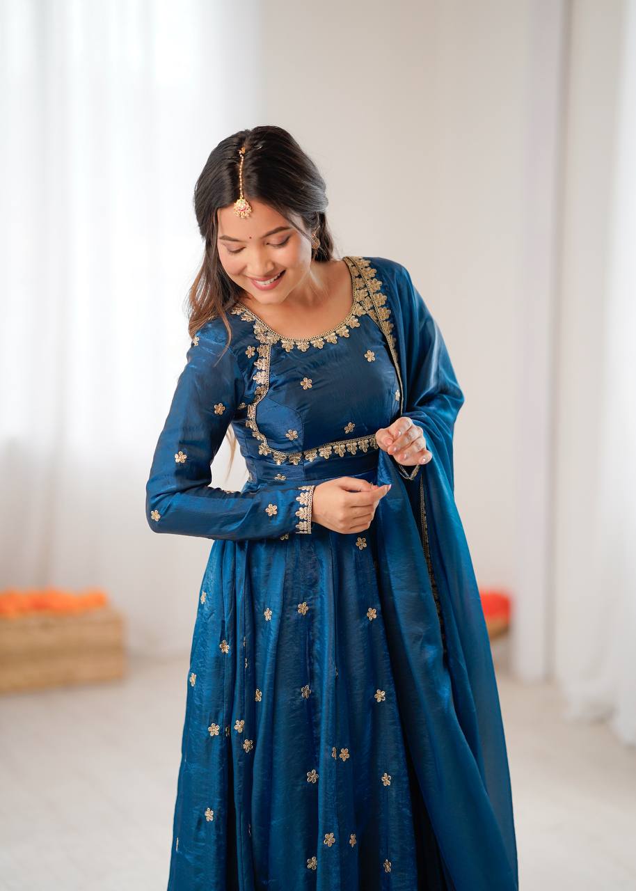 AURA BLUE ANARKALI SUIT SET