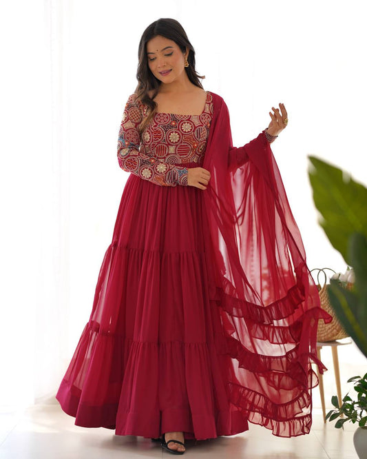 LAAL ISHQ ANARKALI SUIT SET