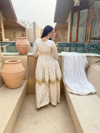 AAHNA WHITE FESTIVE KURTA SUIT SET