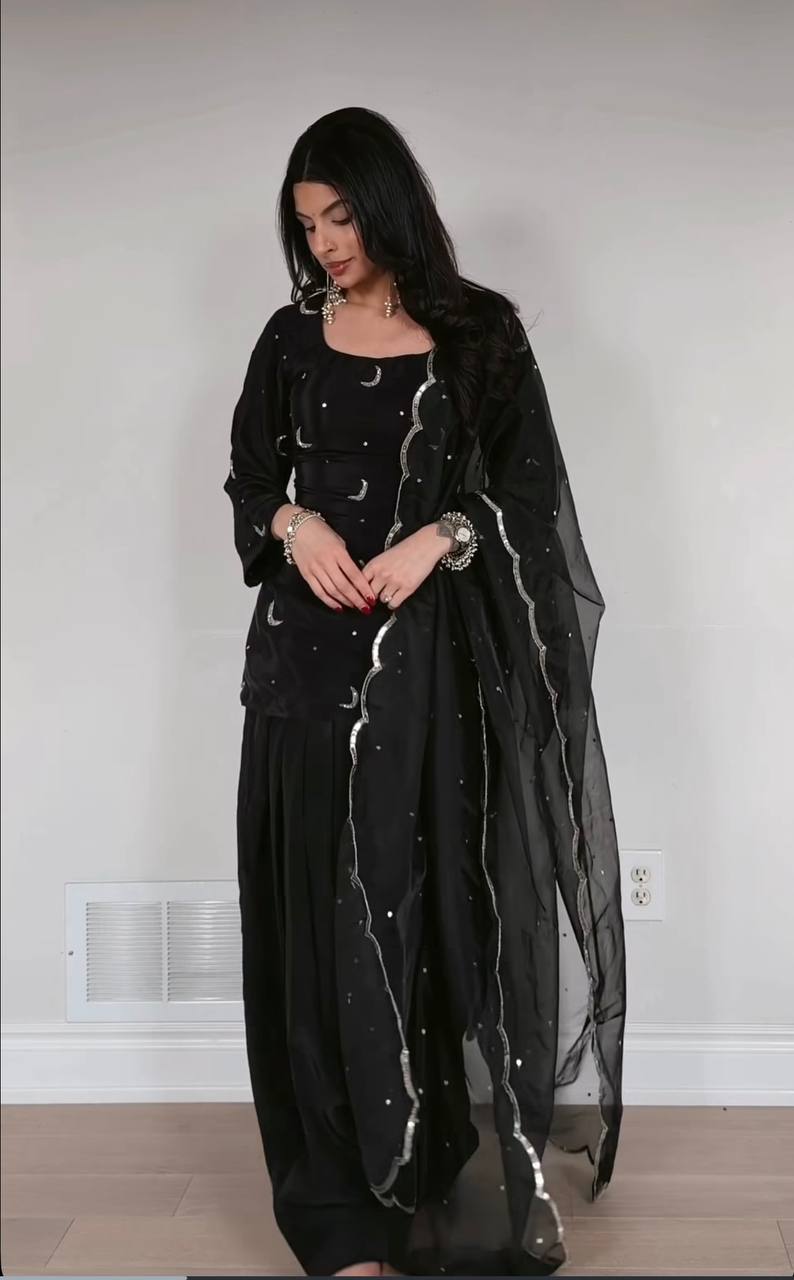 Chaandni Black Moon Embroidered Kurta Suit Set