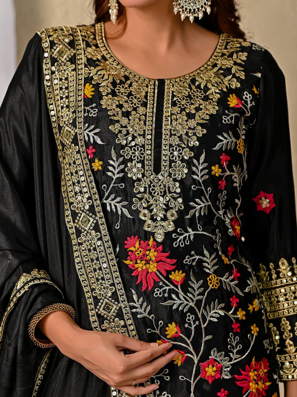Noor-E-Raat Black Suit Set