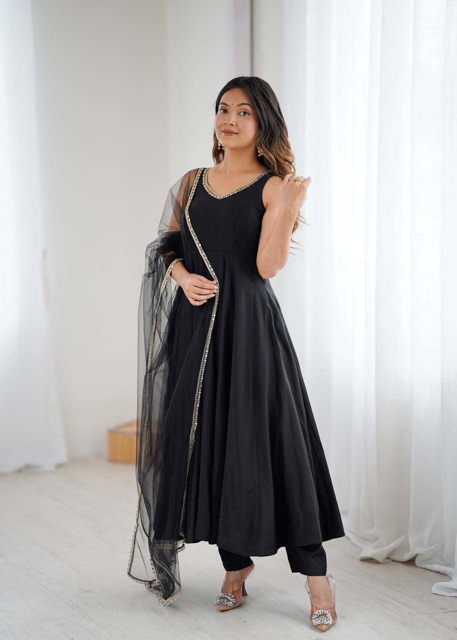 KASTURI BLACK ANARKALI SUIT SET