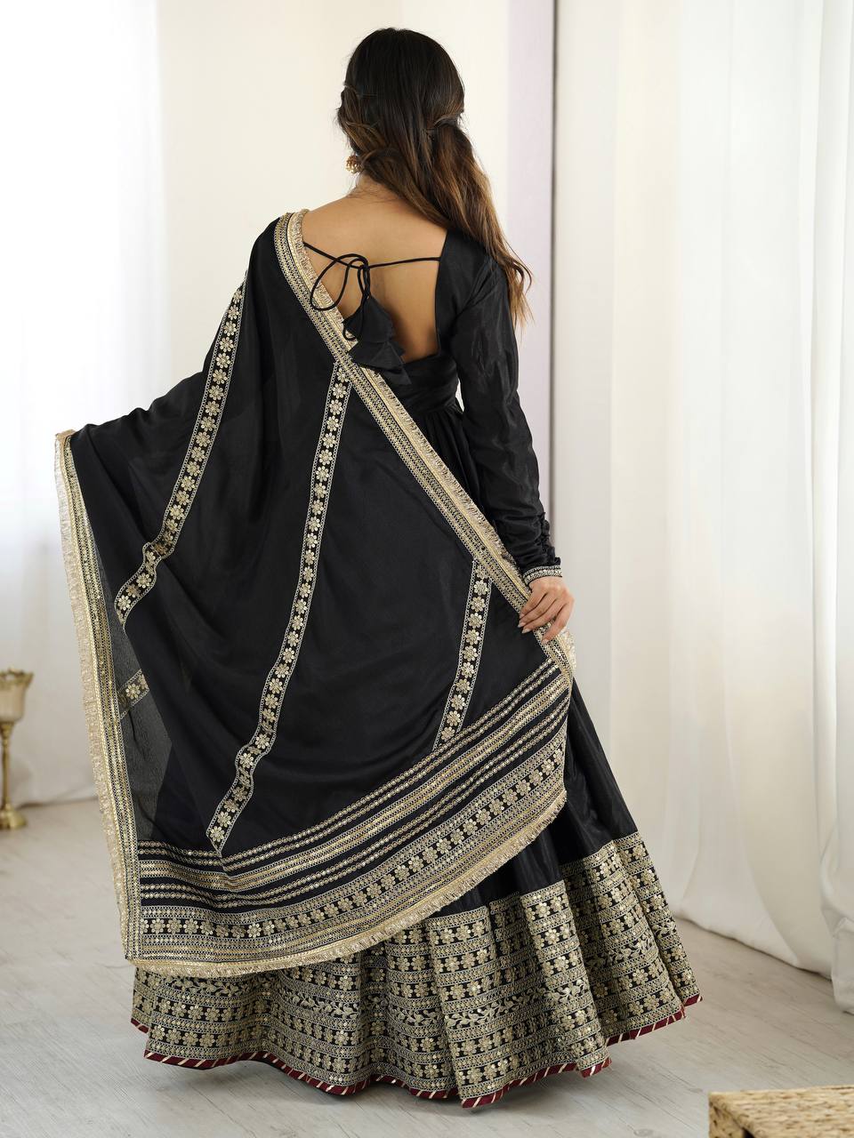 NEHA'S BLACK COLOUR TRENDING ANARKALI SUIT SET