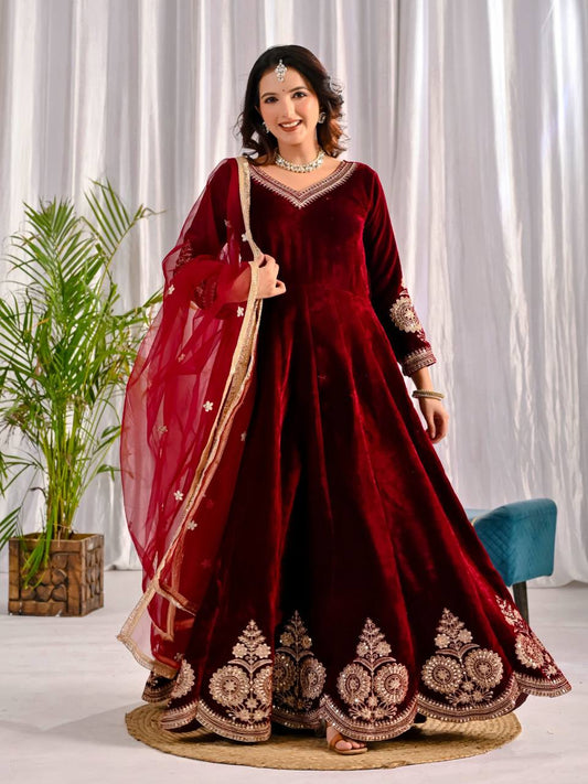 JAKIRA MARRON VELVET ANARKALI SUIT SET