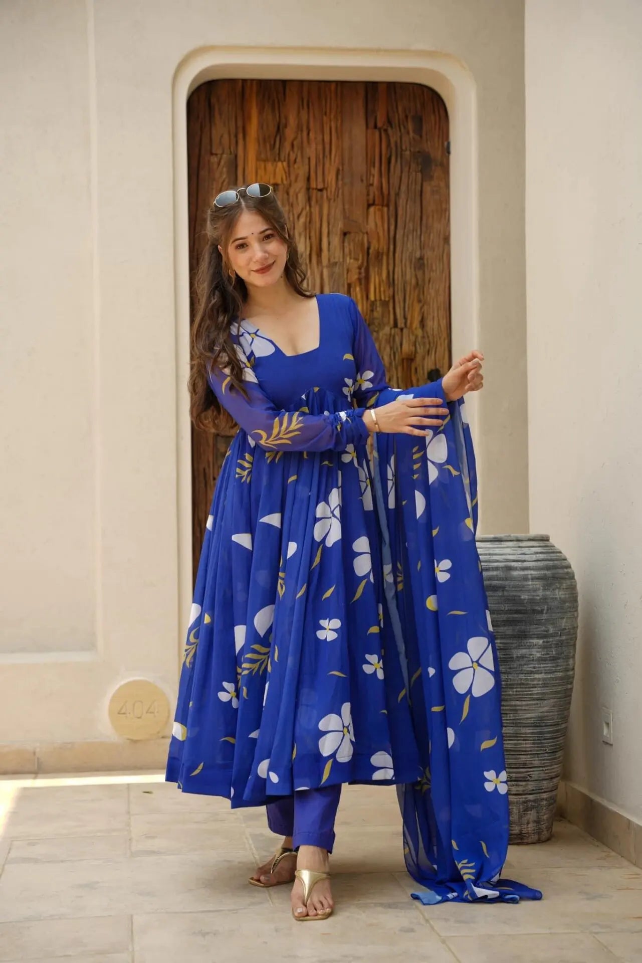 ISHVA BLUE FLORAL GEORGETTE SUIT SET