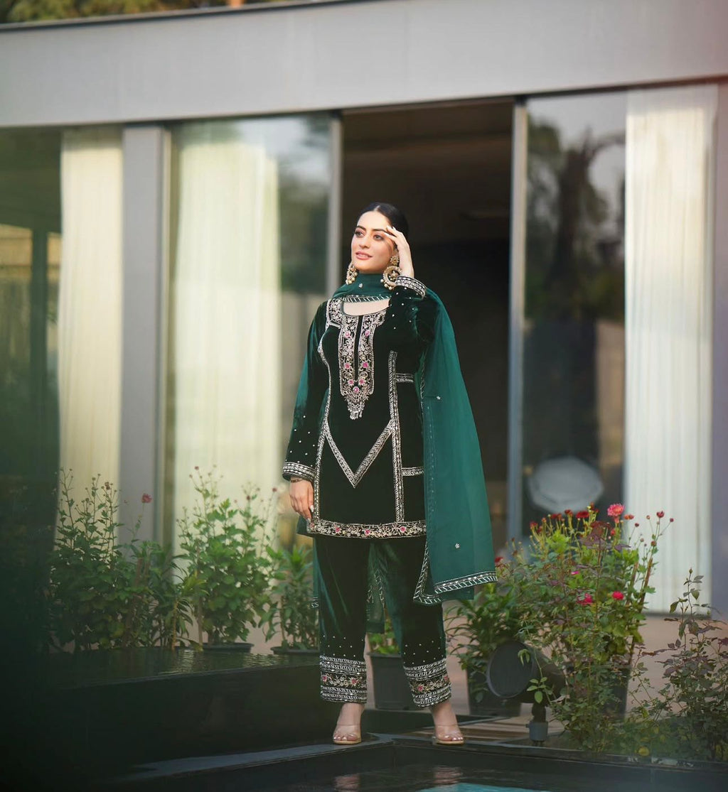 Solaira Velvet Dominion Suit Set