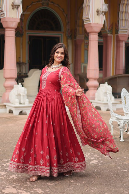 RUBINA RED  EMBROIDERED SUIT SET