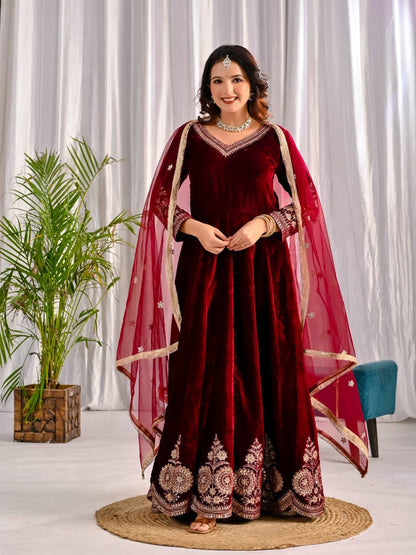JAKIRA MARRON VELVET ANARKALI SUIT SET