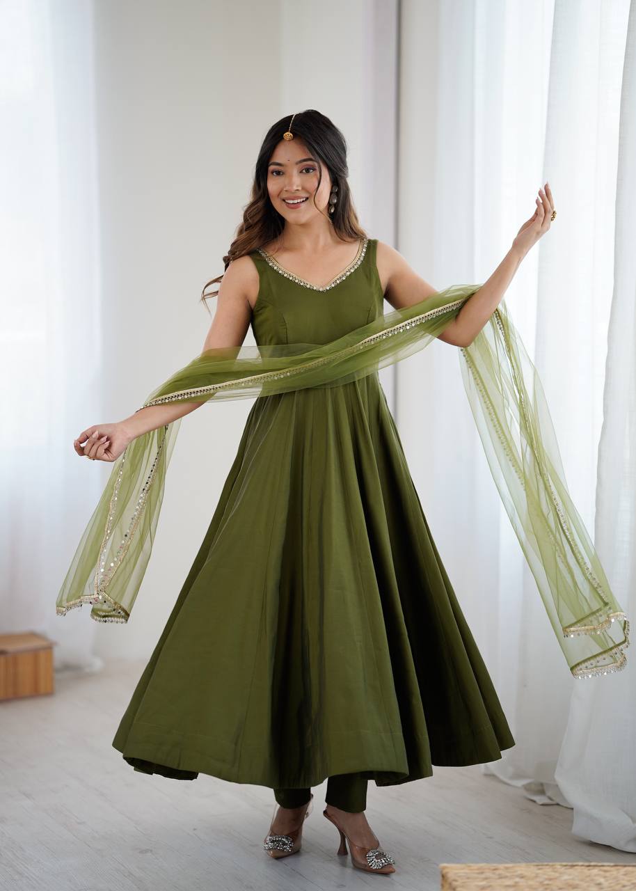 KASTURI GREEN ANARKALI SUIT SET
