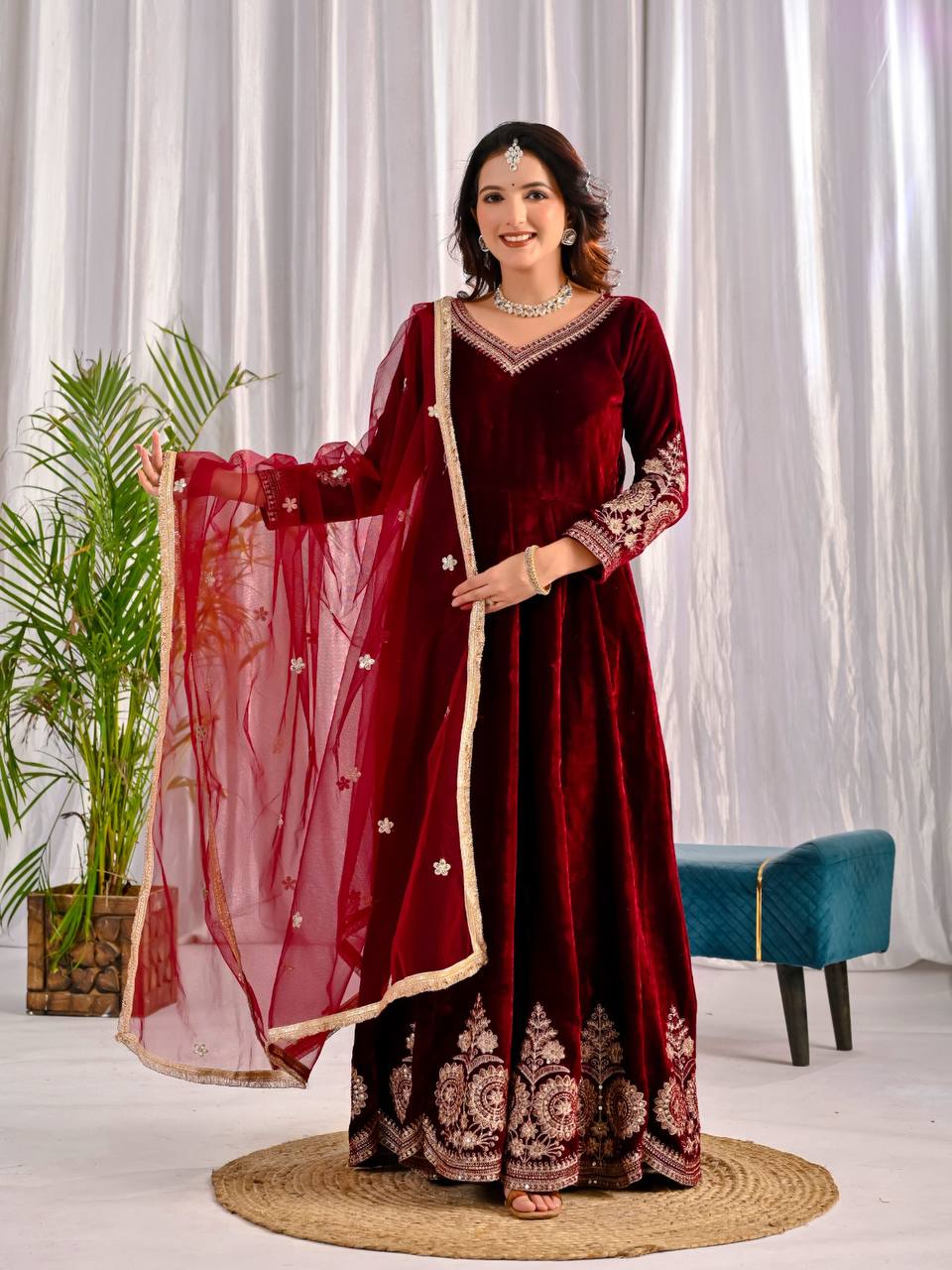 JAKIRA MARRON VELVET ANARKALI SUIT SET