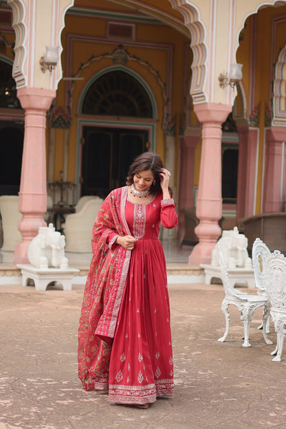 RUBINA RED  EMBROIDERED SUIT SET