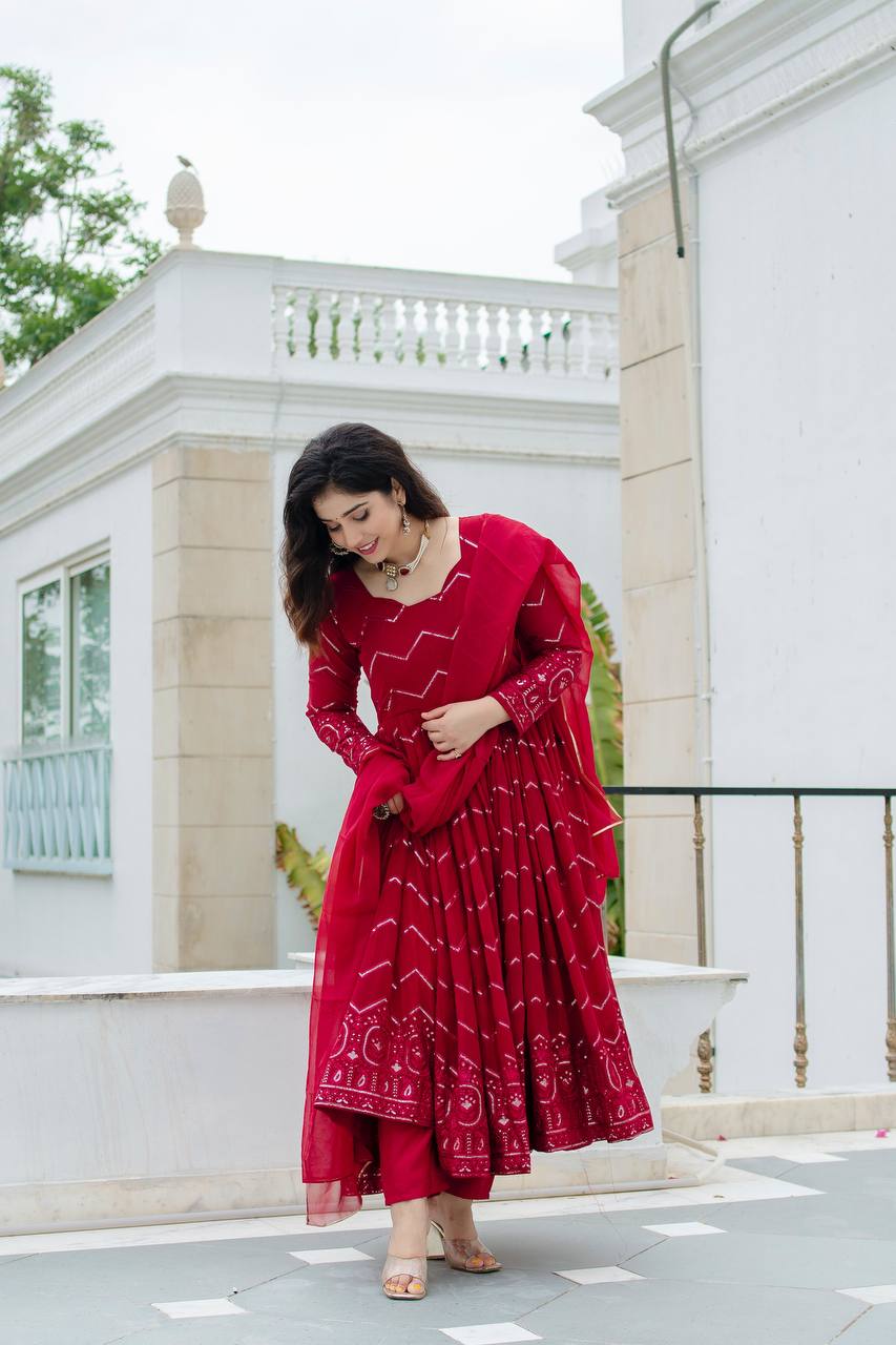 SIMRAN'S MAROON EMBROIDERED GEORGETTE SUIT SET