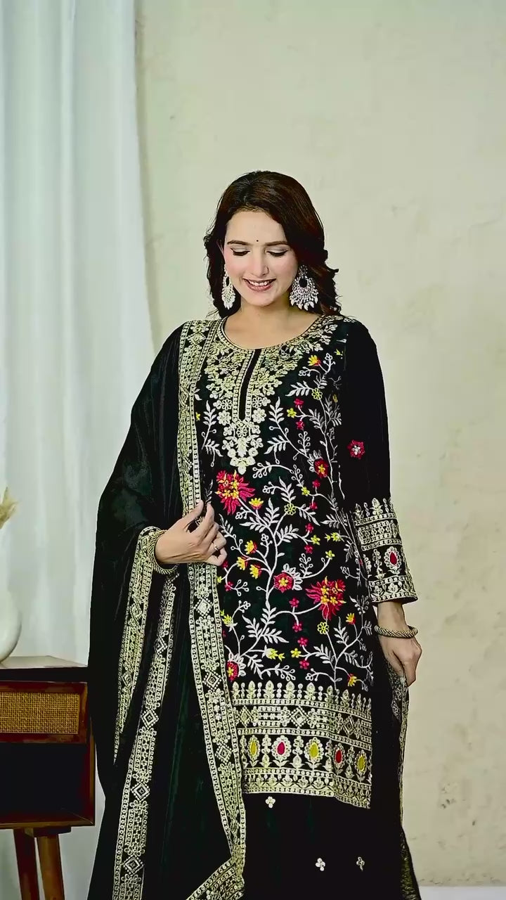 Noor-E-Raat Black Suit Set