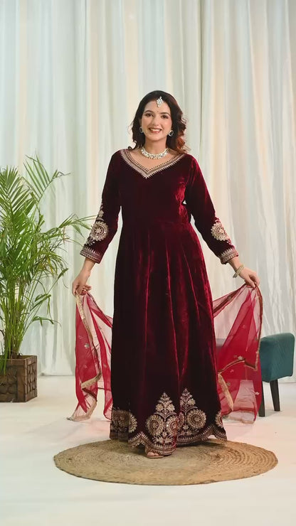 JAKIRA MARRON VELVET ANARKALI SUIT SET