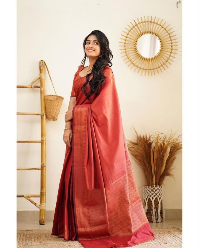 Gratifying Red Soft Silk Saree With Incomparable Blouse Piece